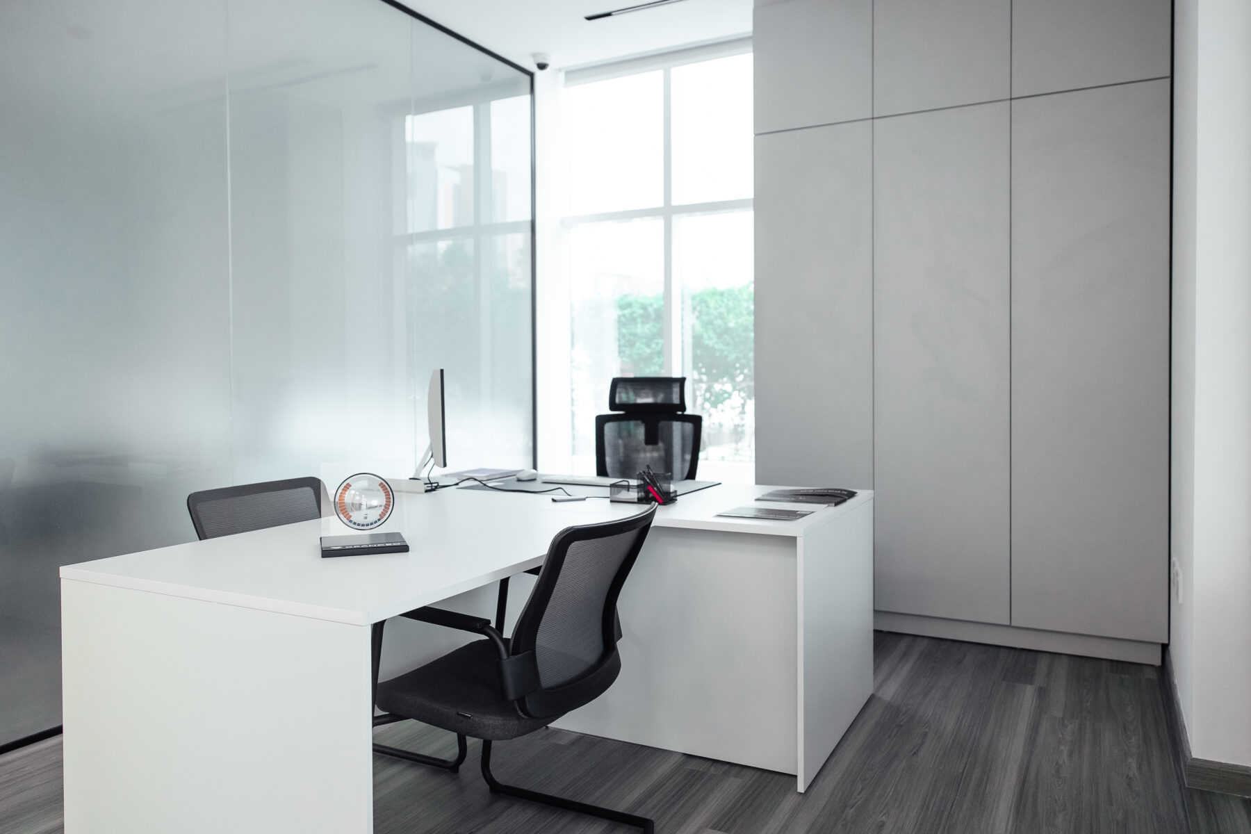 Office fit-out project at Emmay Tower Dubai — Grand Builder renovation