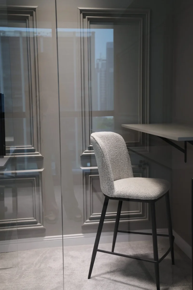 Glass partition breakout area Dubai
